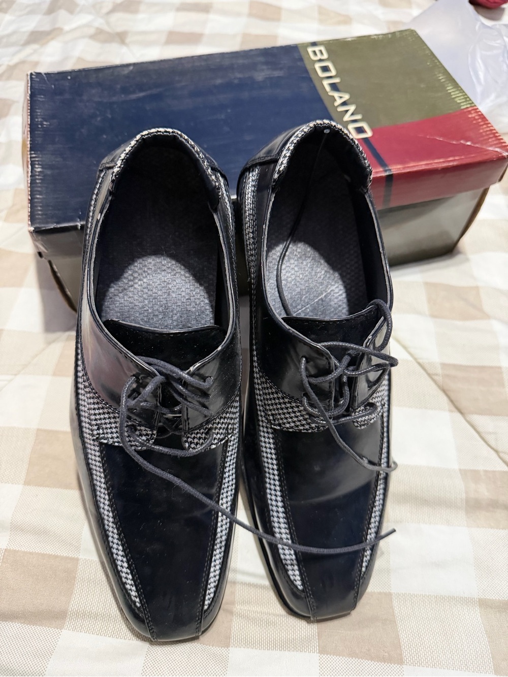 Bolano Men’s Black & Gray Two-Tone Derby Oxfords